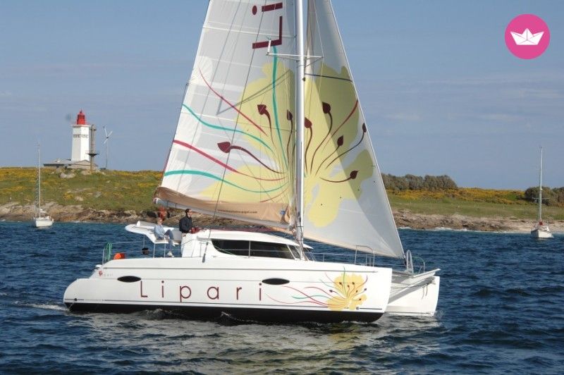 Catamaran FOUNTAINE PAJOT LIPARI 41 11.95m. Charter in Australia