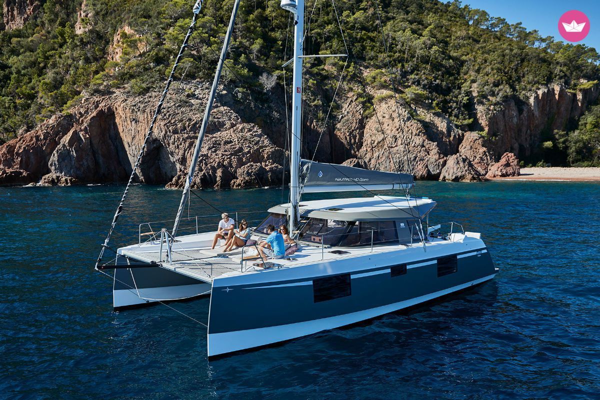 Catamaran NAUTITECH Open 40 11.98m. rental Crozon
