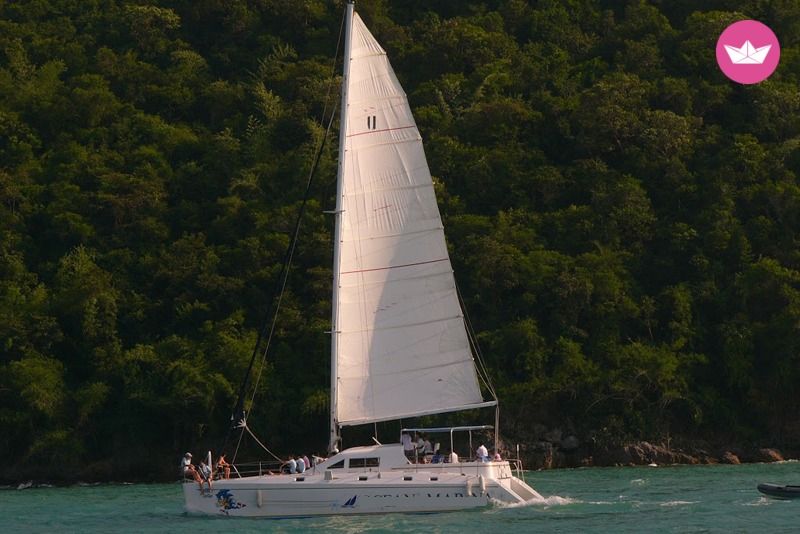 Catamaran Sonic 43 13.1m. rental Muang Pattaya