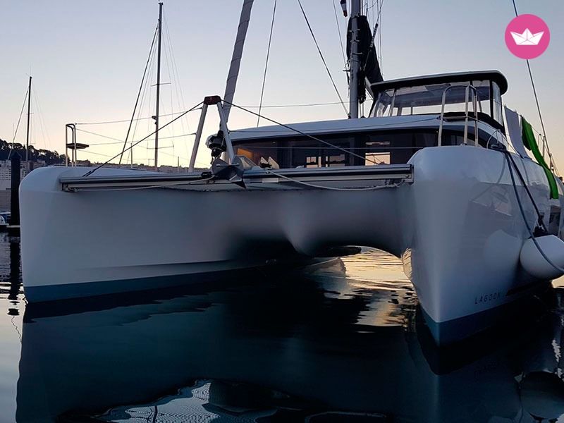 Catamaran LAGOON 42 12.8m. Charter in Spain