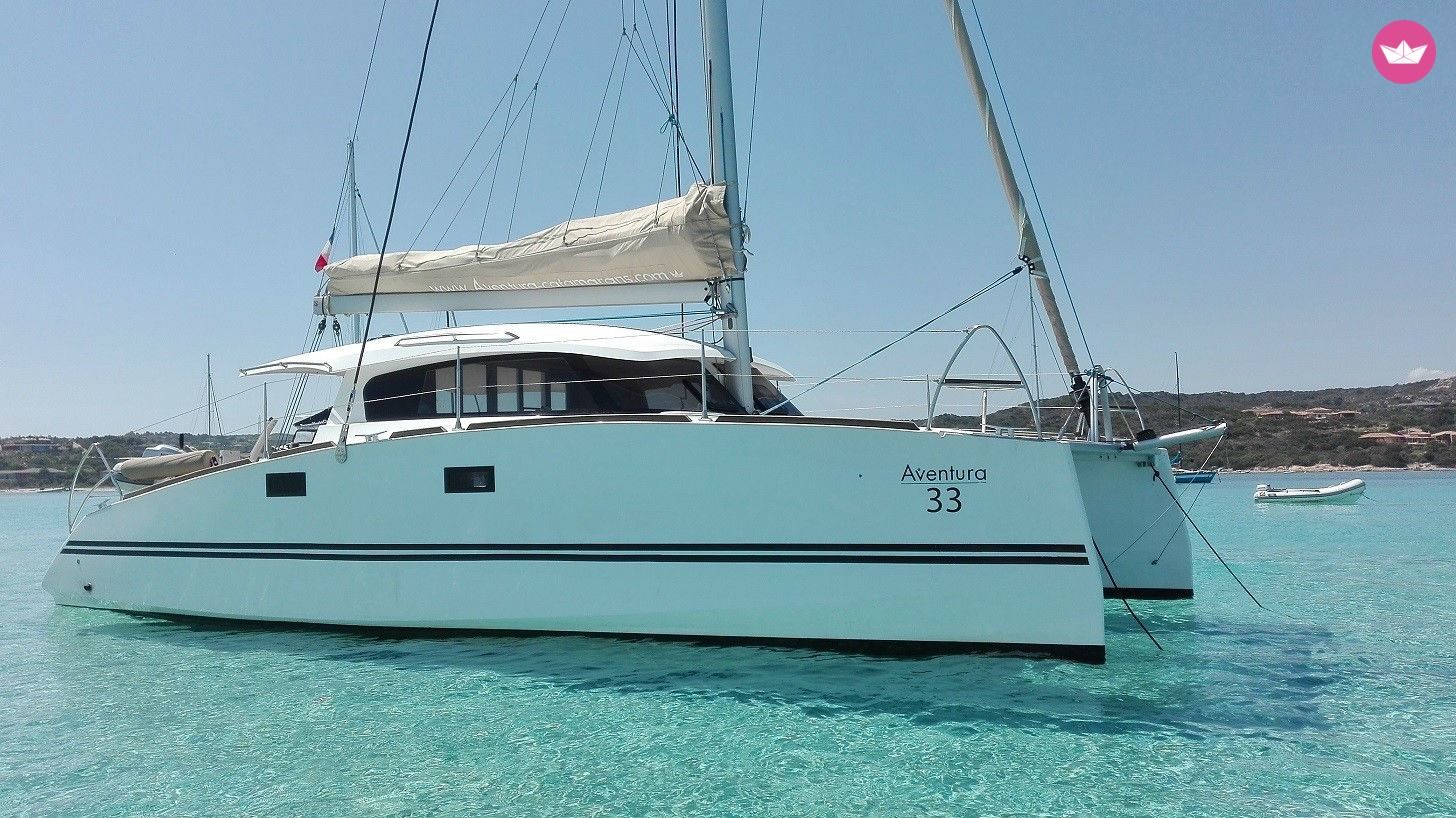 Catamaran Aventura Aventura 33 9.98m. rental Sari Solenzara