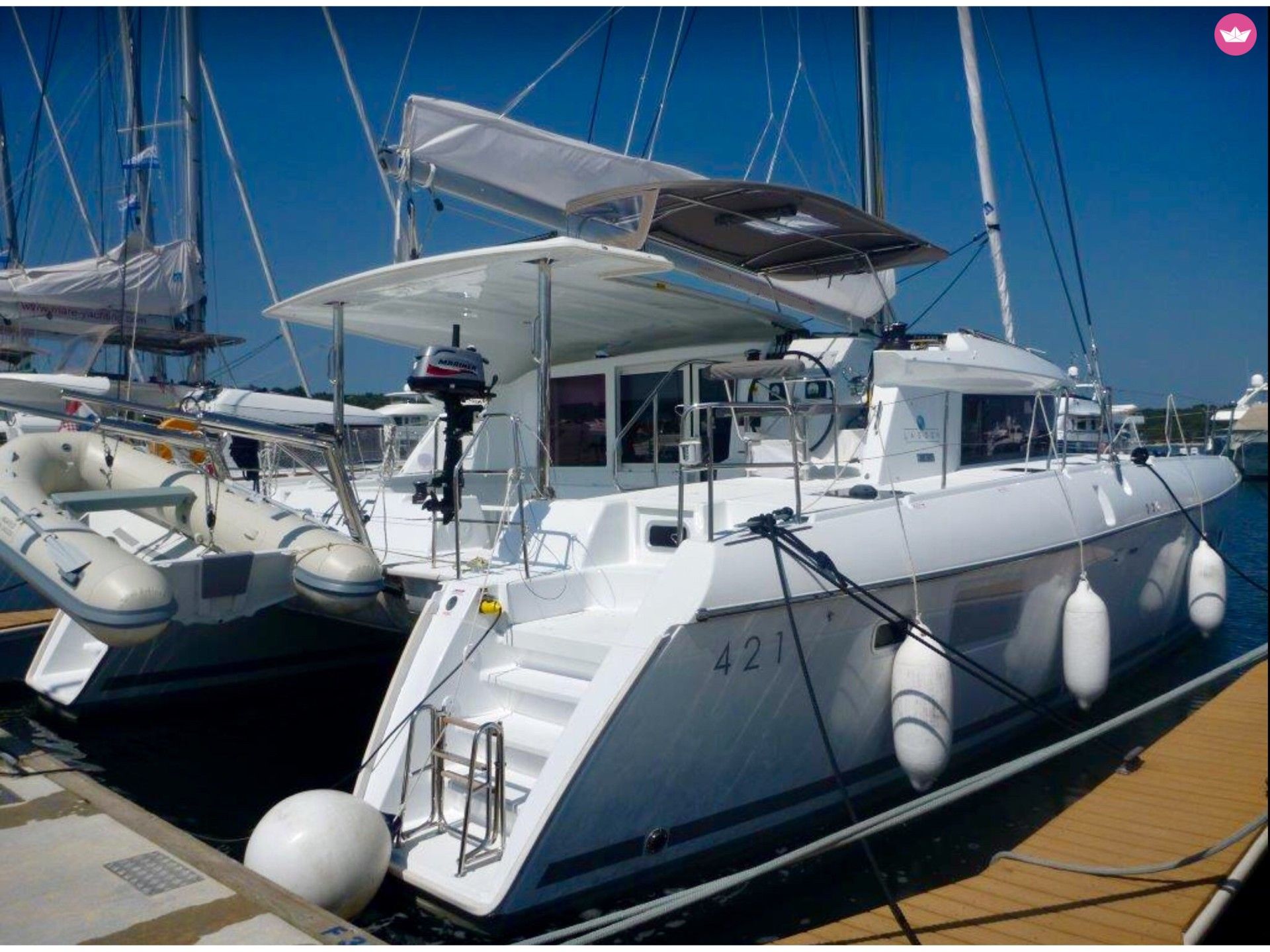 Catamaran LAGOON 421 12.61m. rental Ko Chang