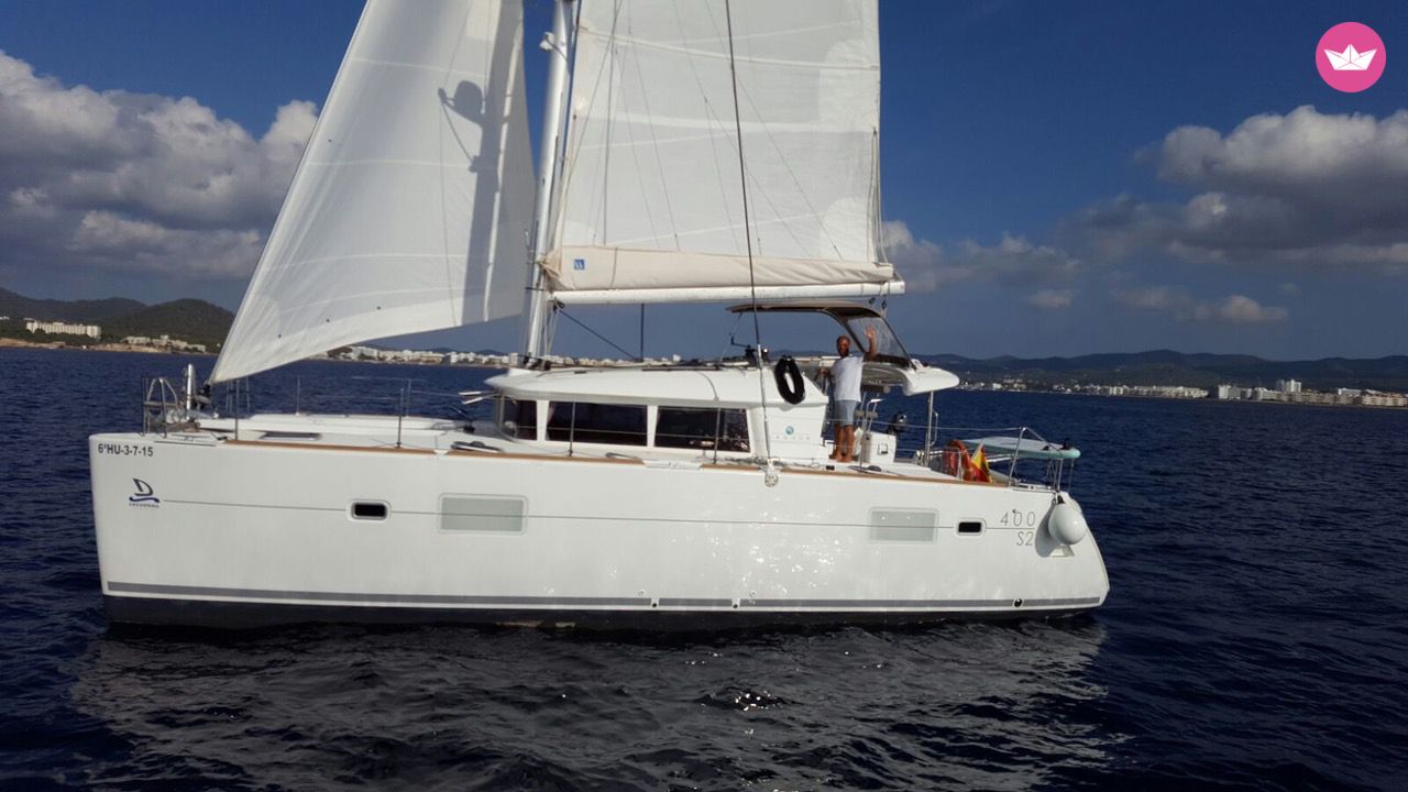 Catamaran LAGOON LAGOON 400 S2 11.97m. rental Barcelona