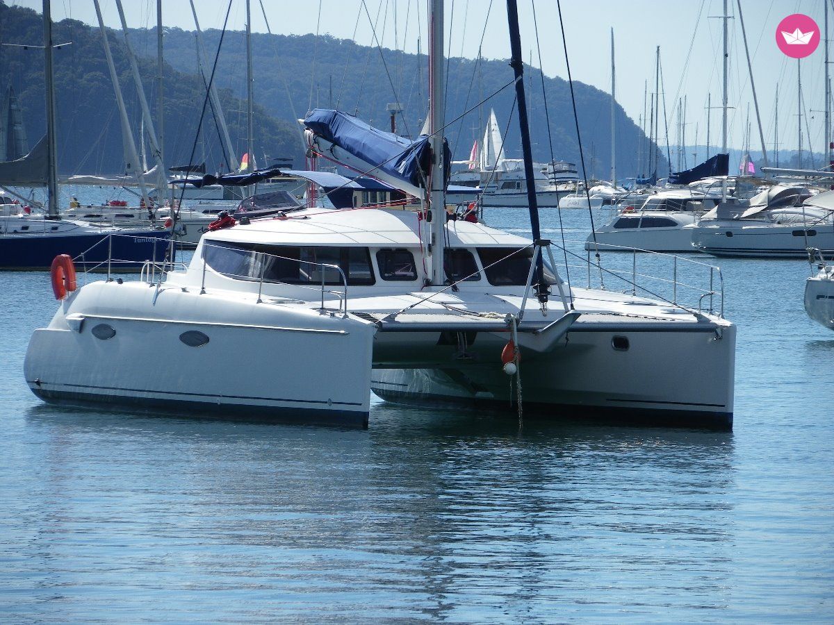Catamaran FOUNTAINE PAJOT LAVEZZI 40 11.9m. rental Nettuno