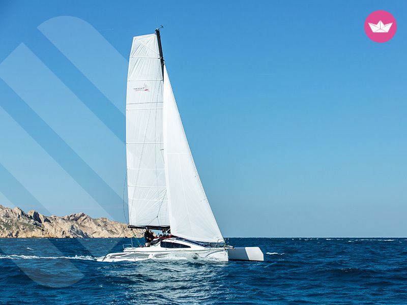 Catamaran Tricat 30 9.14m. rental Marseille