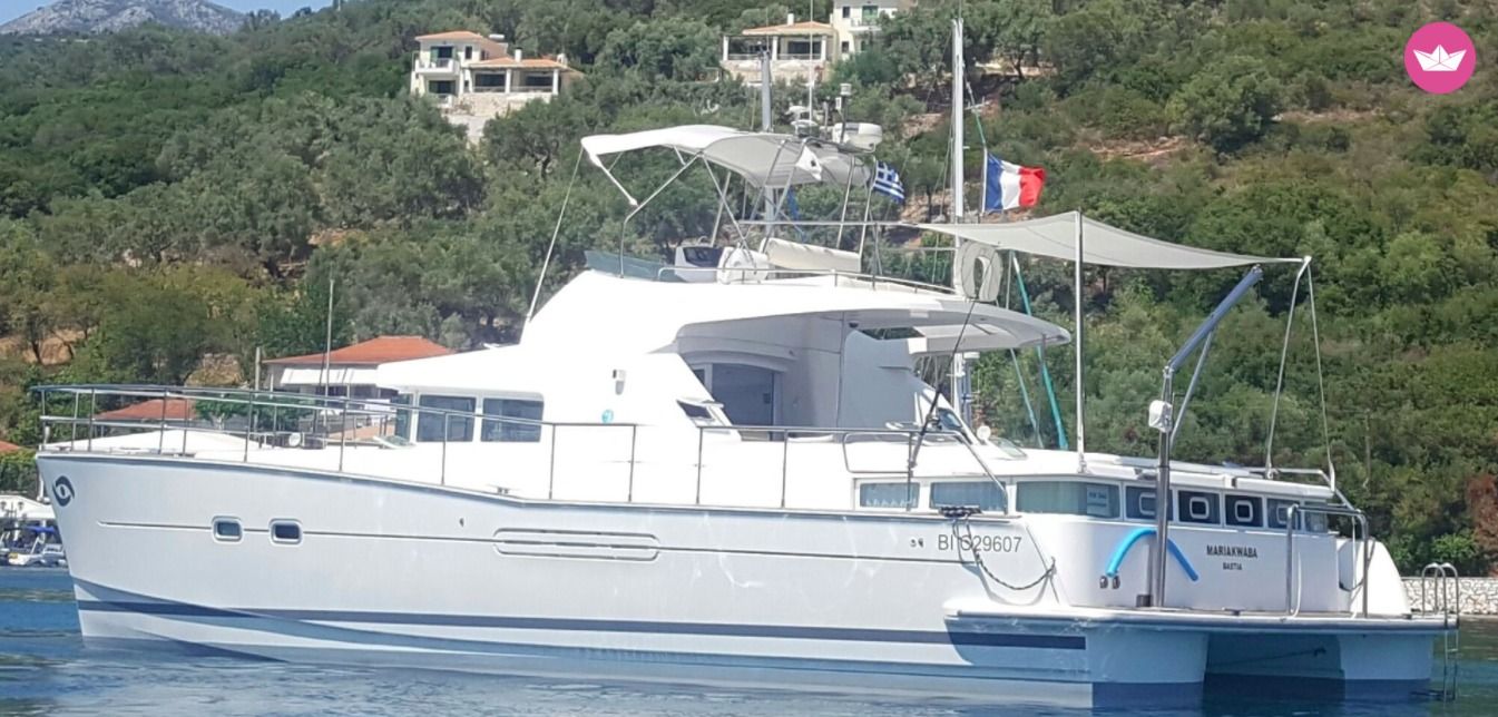 Catamaran LAGOON Power 43 13.1m. rental Bandol