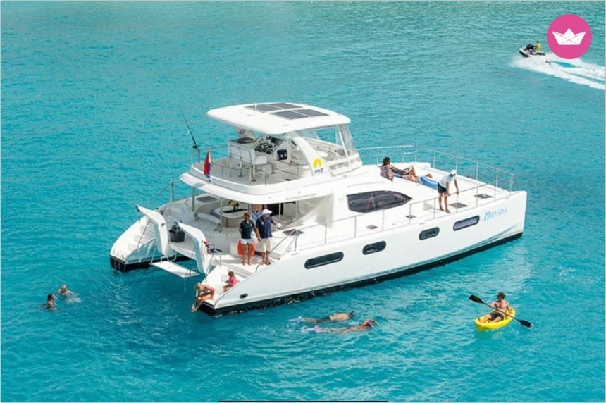 Power Catamaran 47 daily and weekly captained cruises Charter in St Martin