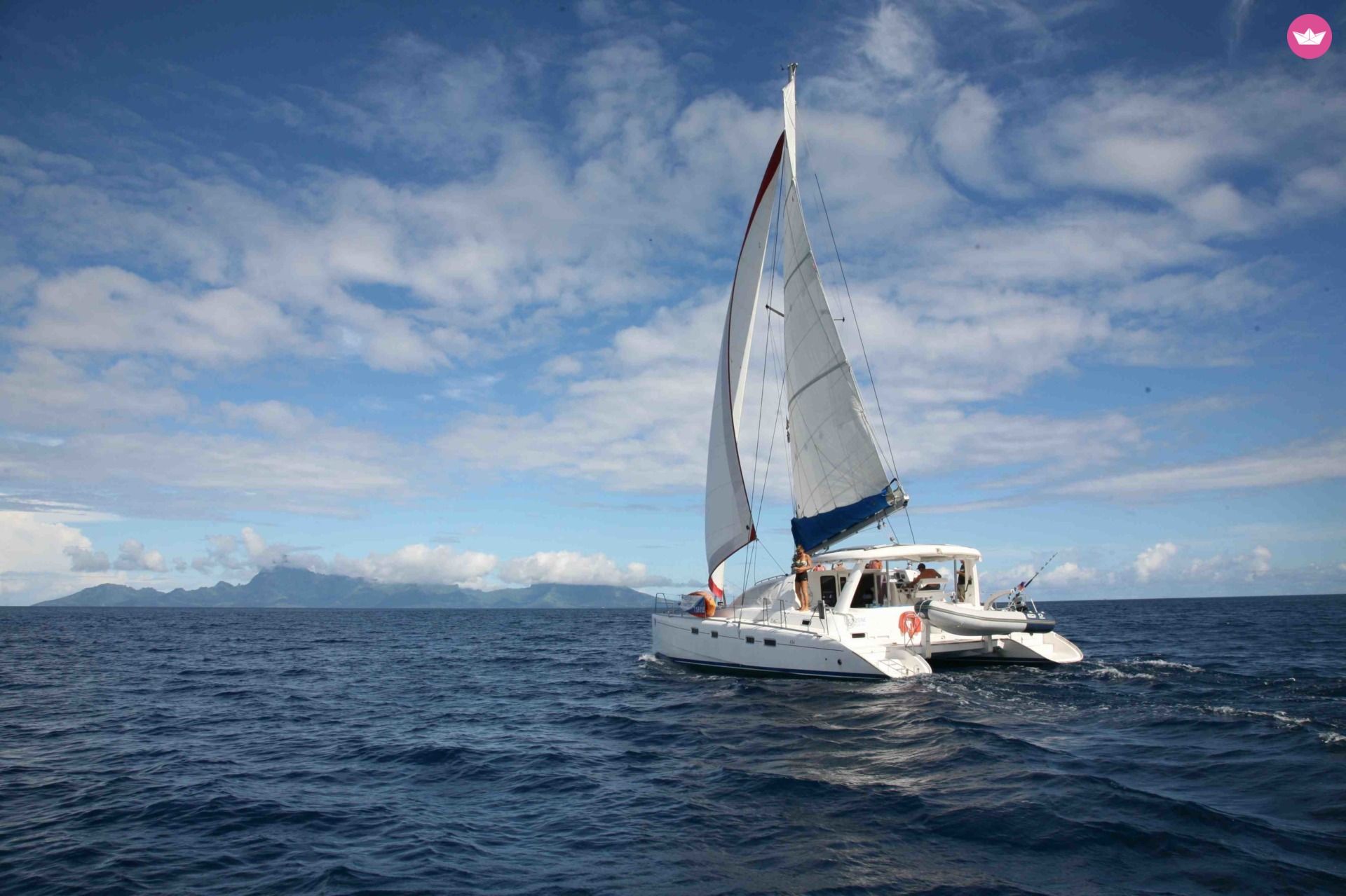 Catamaran LEOPARD - ROBERTSON & CAINE Leopard 43 14m. rental Pape'ete