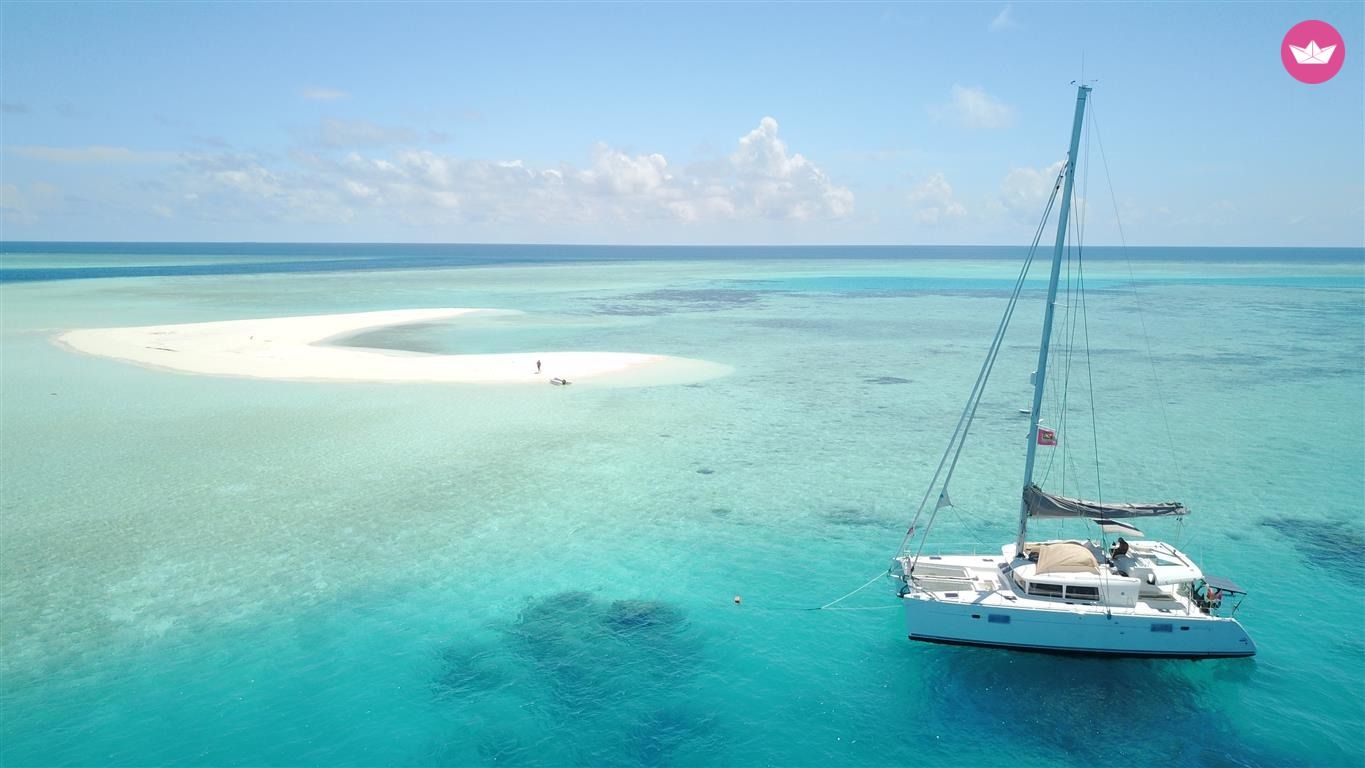 Charter Lagoon 450 Charter in Maldives
