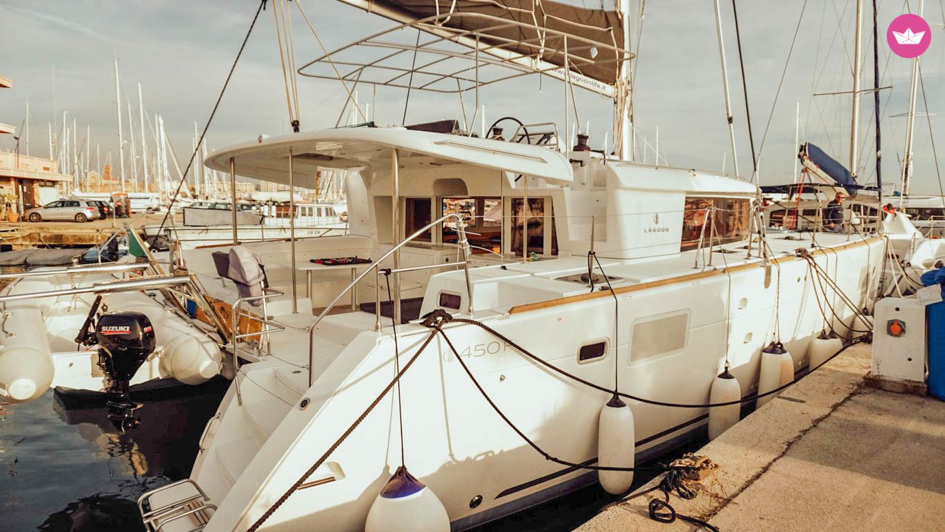 Lagoon 450 F rental Nettuno