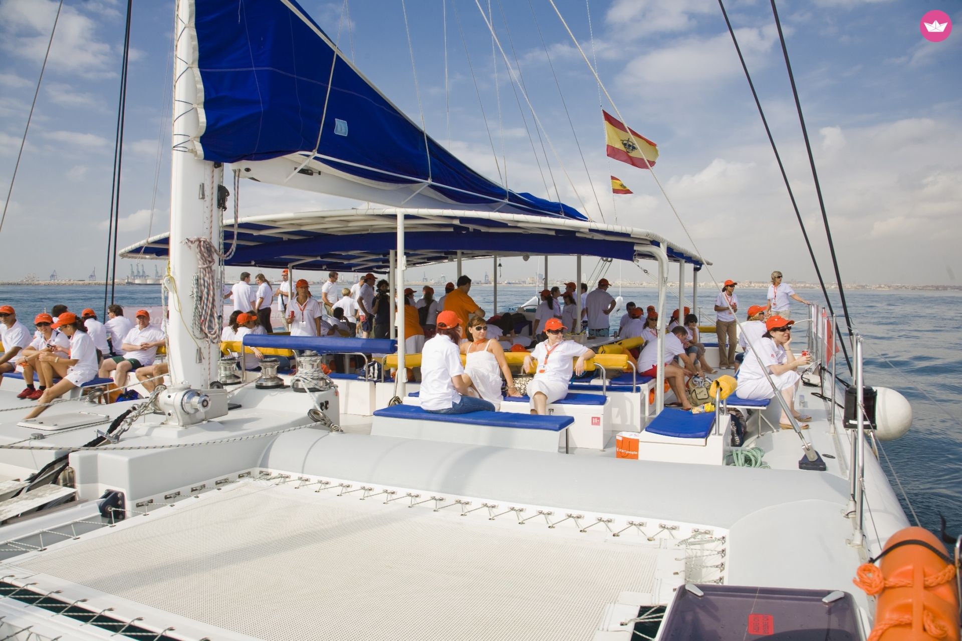 Catamaran Catamarán CIM82 25m. rental Dénia