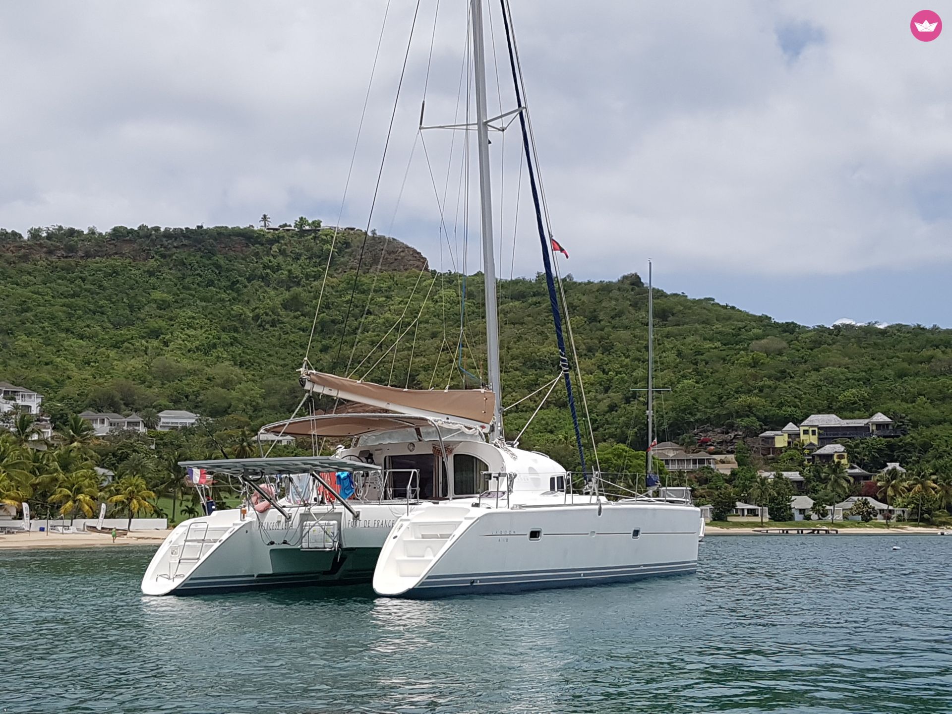Catamaran LAGOON 410 S2 13.37m. rental Saint François
