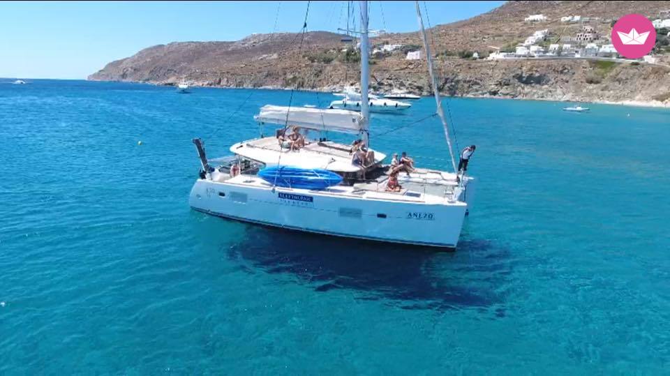 Catamaran LAGOON 400 11.97m. rental Mikonos
