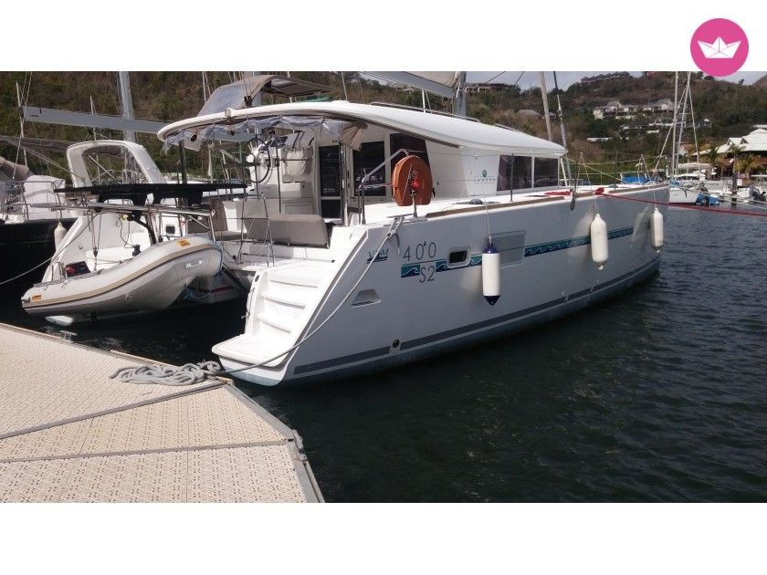Catamaran LAGOON 400 S2 11.97m. Charter in St Martin