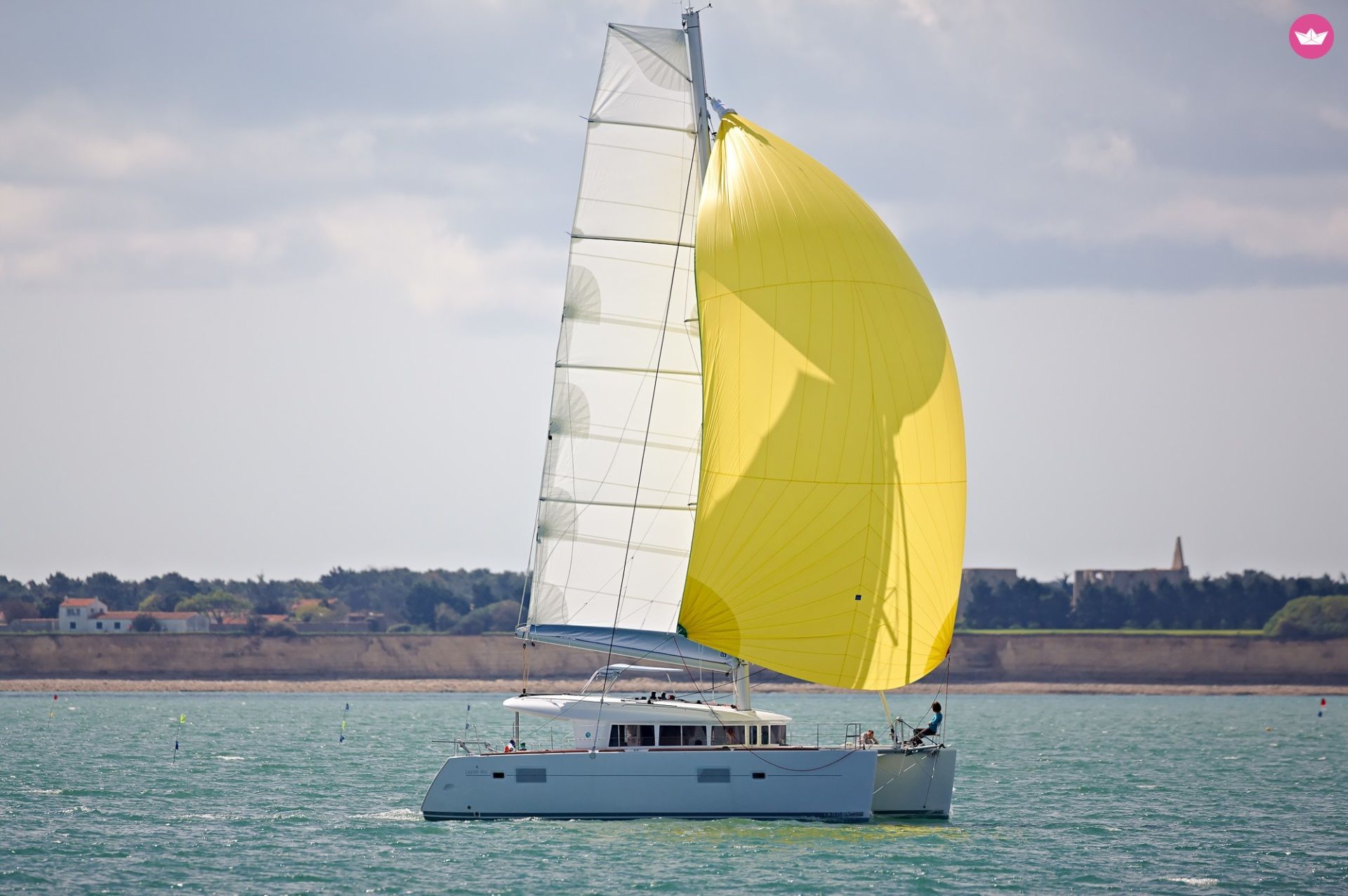 Catamaran LAGOON 400 11.97m. rental San Vincenzo
