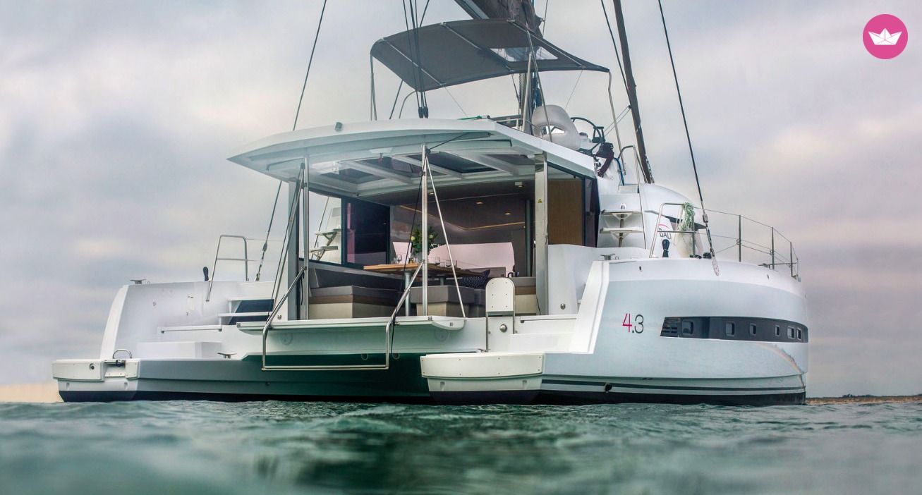 Catamaran BALI - CATANA BALI 4.3 - KARUKERA 13.1m. Charter in Guadeloupe