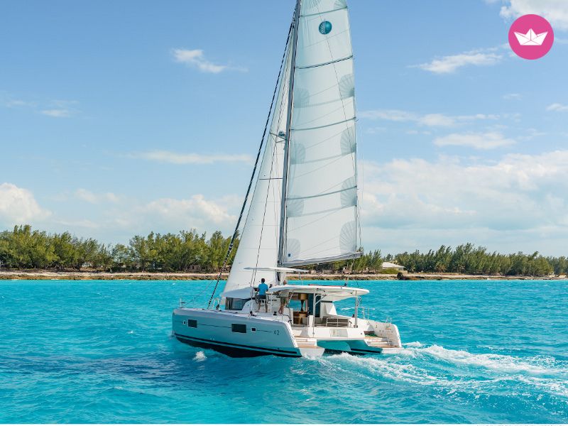 Catamaran LAGOON 42 12.94m. Charter in Grenada