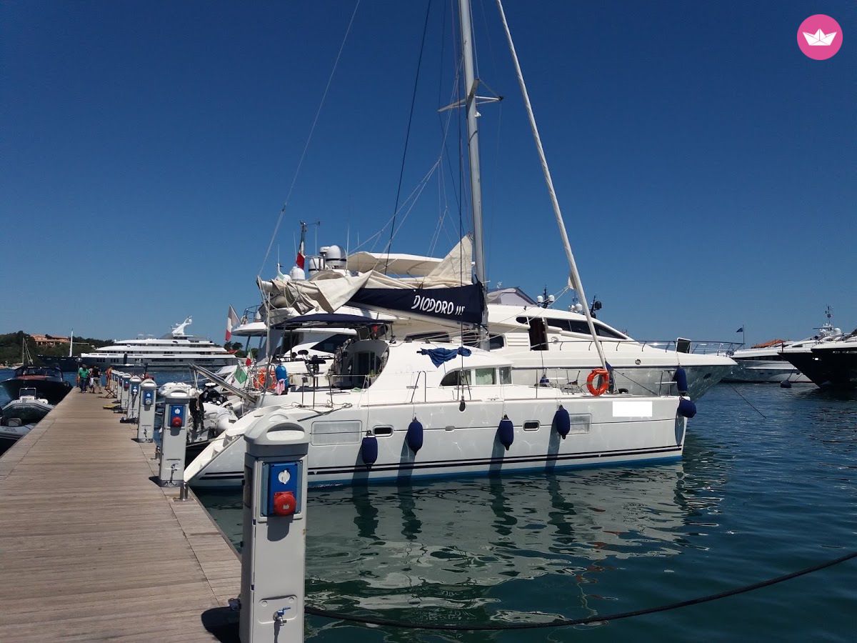Catamaran LAGOON 380 11.55m. rental Bocca Di Magra