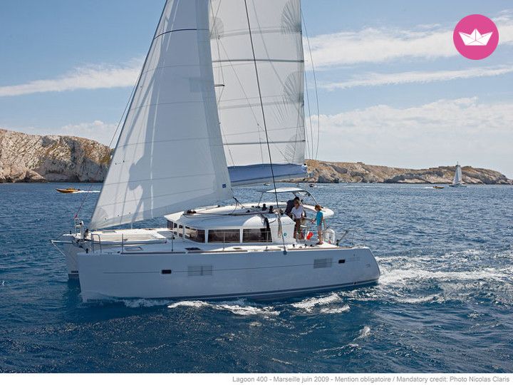 Catamaran LAGOON LAGOON 400 S2 11.97m. Charter in Martinique