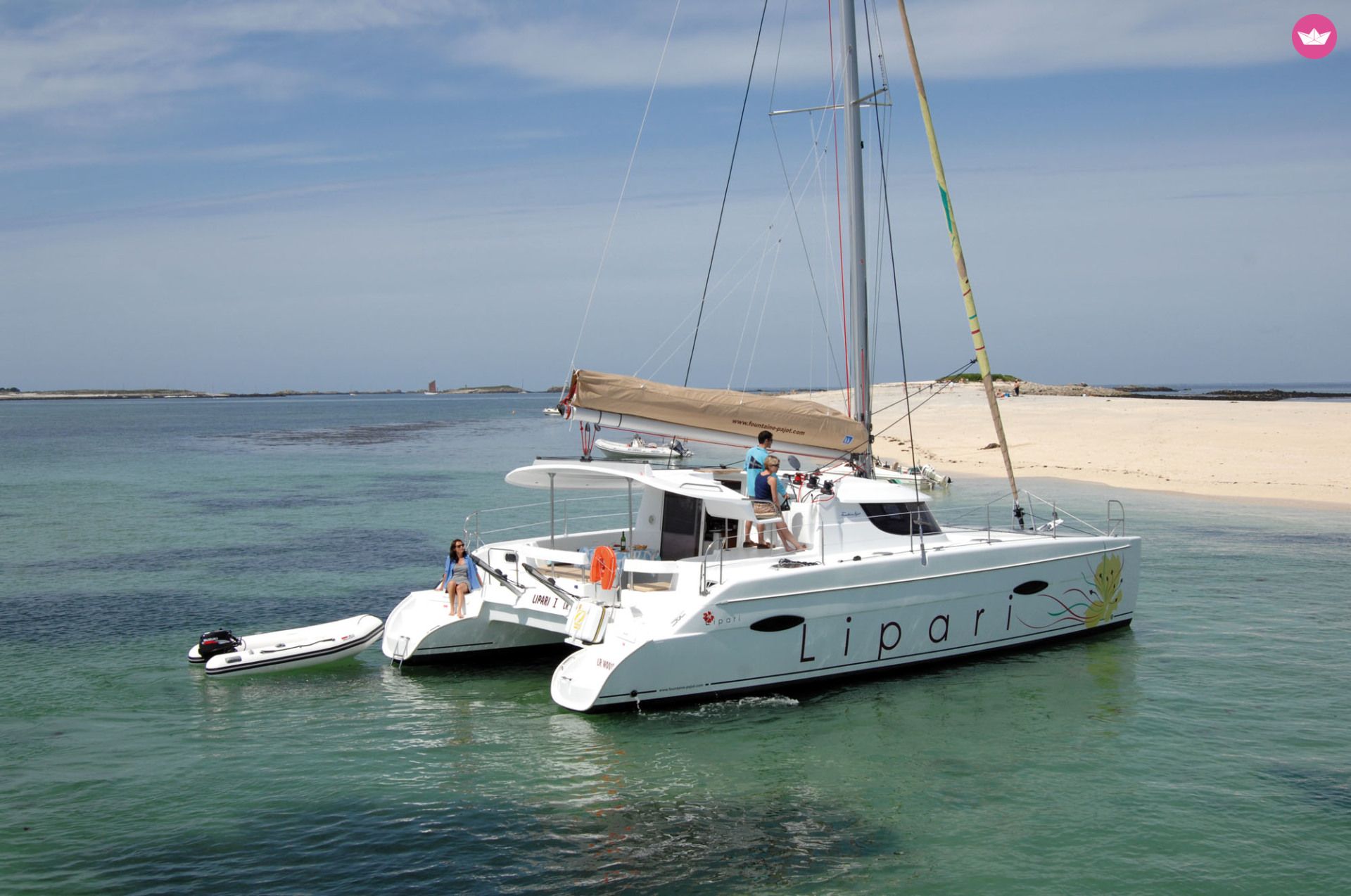 Catamaran FOUNTAINE PAJOT LIPARI 41 11.95m. Charter in Martinique