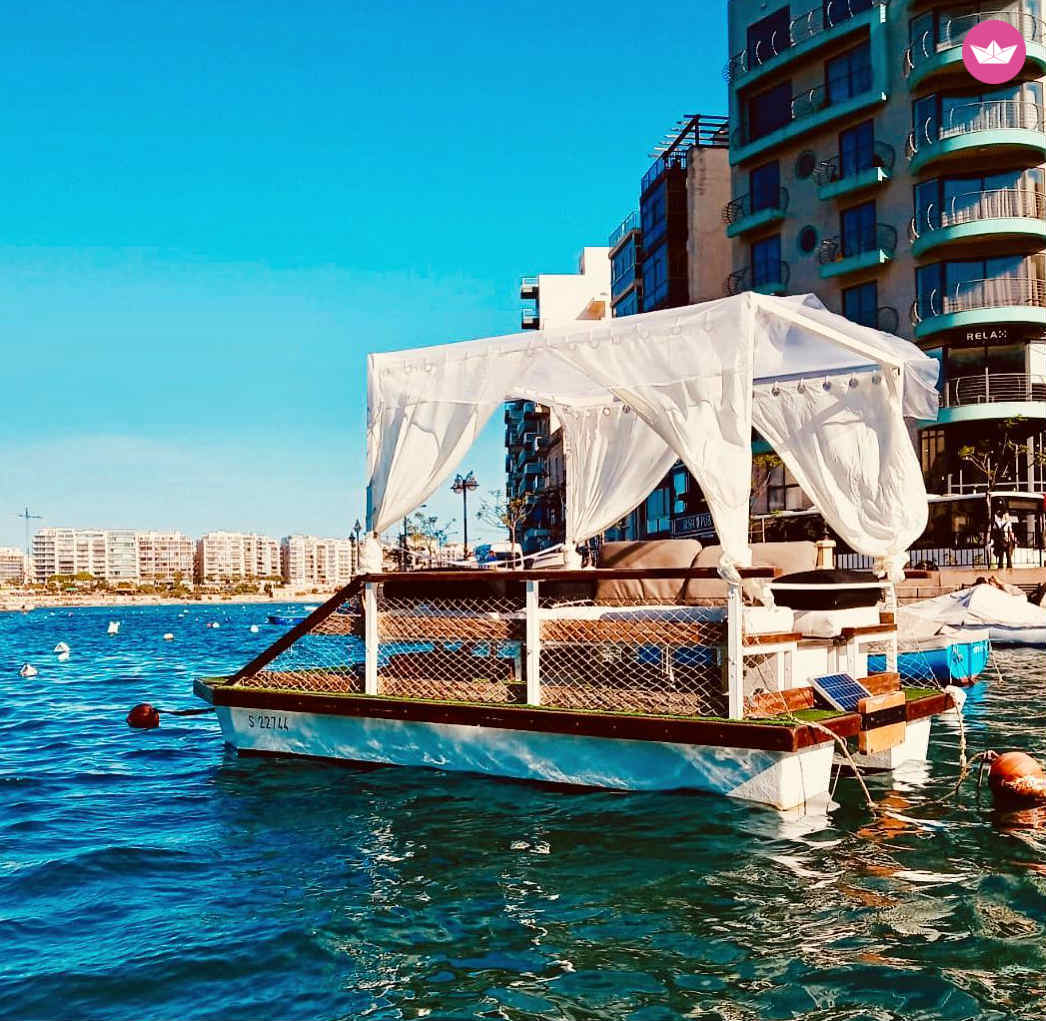Flounge Cabana Charter in Malta