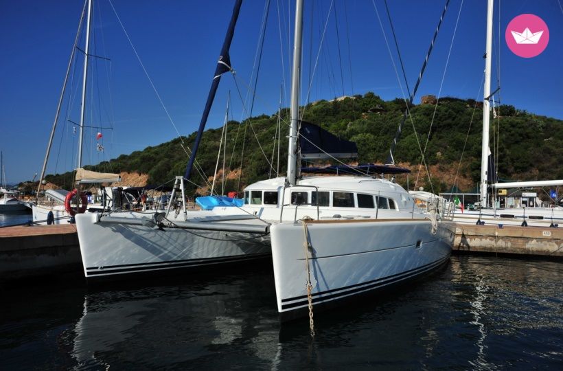 Catamaran LAGOON 410 S2 12.37m. Charter in Italy