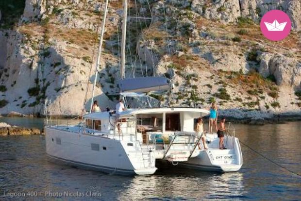 Catamaran LAGOON 400 12m. Charter in French Polynesia