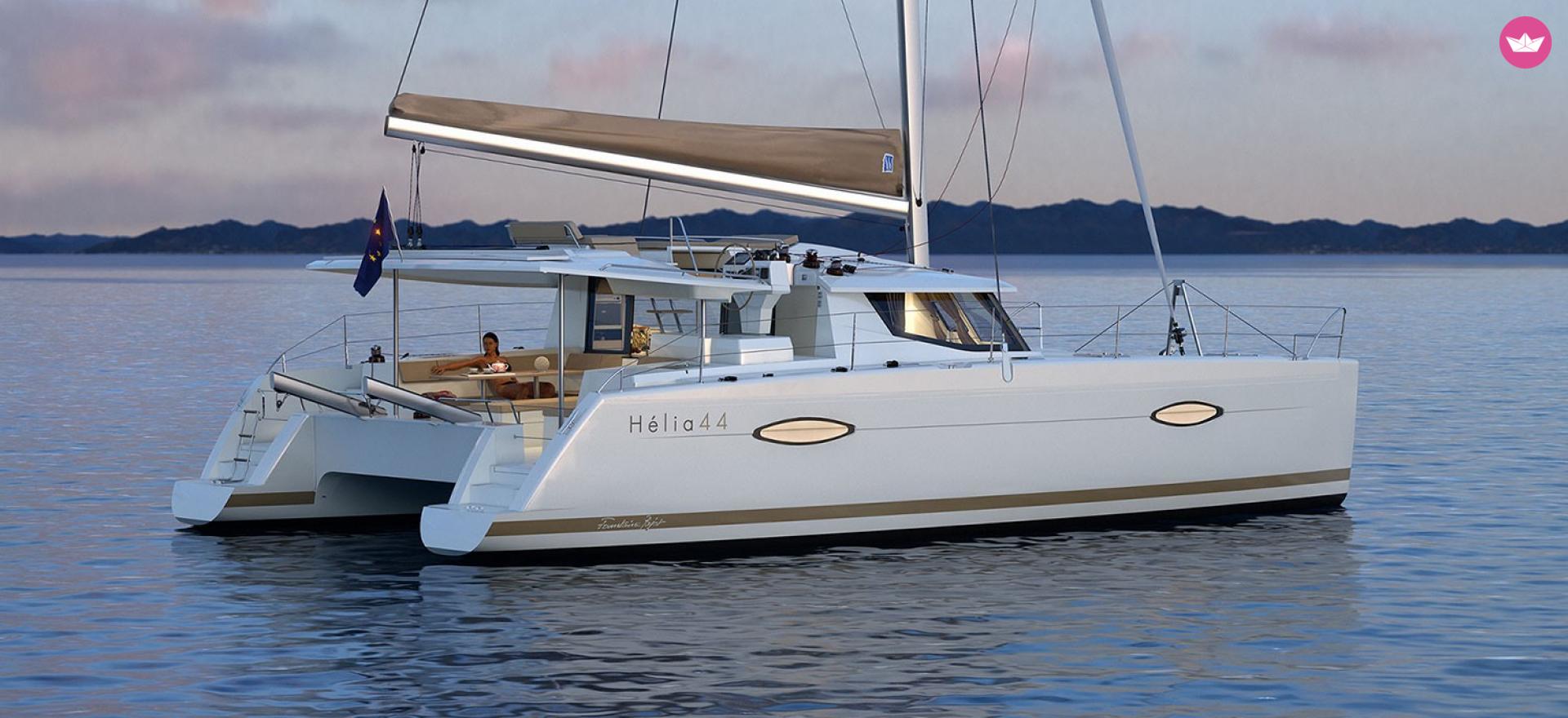 Catamaran FOUNTAINE PAJOT 44 13.3m. Charter in French Polynesia