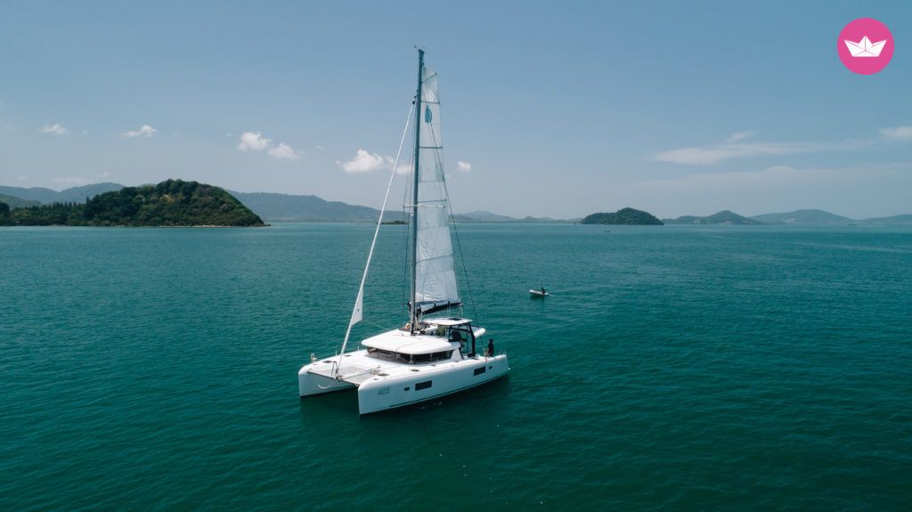 Catamaran LAGOON 42 12.8m. Charter in Thailand