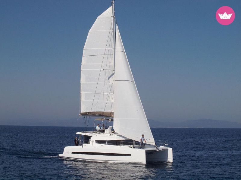 Catamaran Bali 4.3 13.1m. rental Kaštel Gomilica