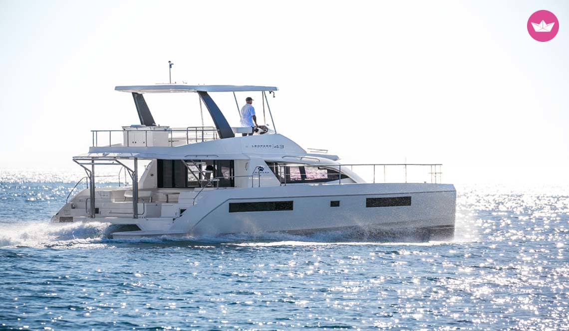 'Shashani'- Leopard 43 Power Catamaran Charter in Thailand