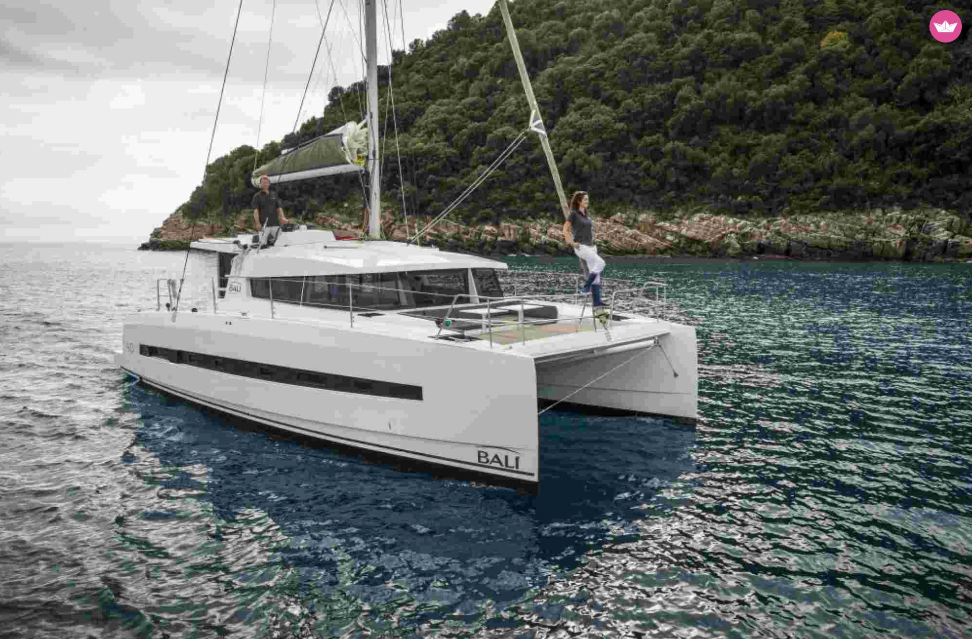 Catamaran Bali Bali 4.0 with watermaker 12.2m. Charter in Guadeloupe