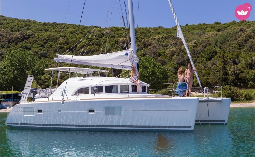 Catamaran LAGOON LAGOON 380 11.55m. rental Preveza