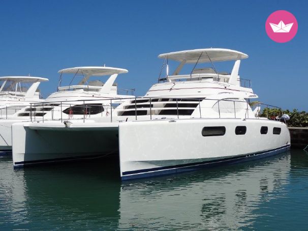 Catamaran ROBERTSON & CAINE Leopard 47 PC with A/C 14.42m. Charter in New Caledonia
